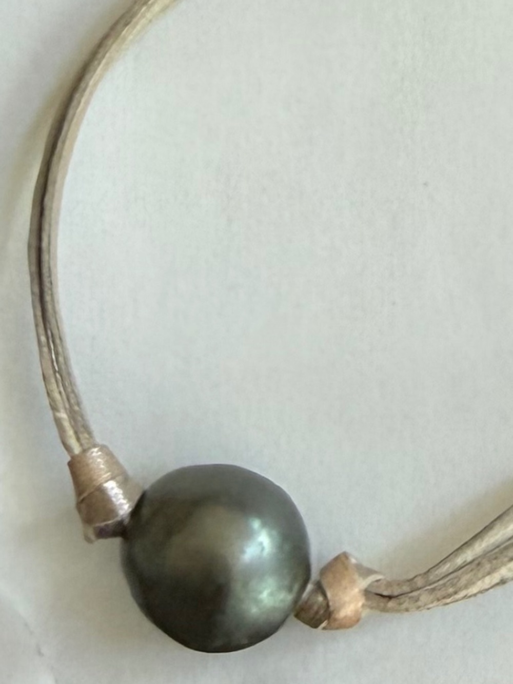 Tahitian Pearl Bracelet (3 pearls) - Picture 8 of 8